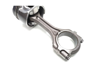 Поршень с шатуном 4N14 Mitsubishi Outlander