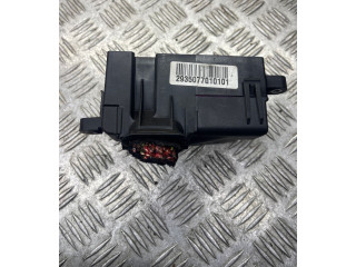 Блок предохранителей QE002, 040507 Audi A3 S3 A3 Sportback 8P