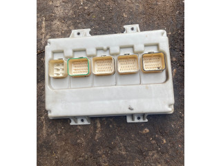 Pojistková skříňka Chrysler Pacifica 2005