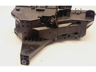 Блок предохранителей  9494210   Volvo V70    