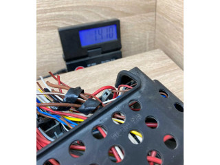   Pojistková skříňka 90589965, 90589979   Opel Zfira A 1999