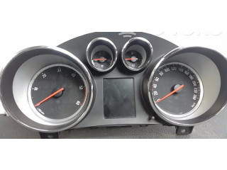 Přístrojová deska Opel Zafira C 2013 13433779