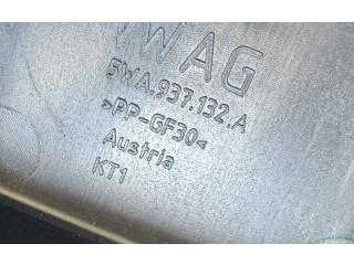 Блок предохранителей  5WA937132A   Cupra Leon    