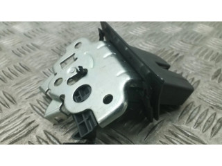 замок багажника 8U0827520 Audi Q3 8U 2011-2016 года