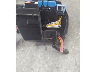 Комплект блоков управления 681037125R Dacia Sandero