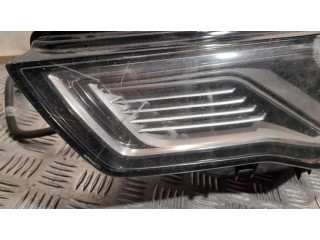 Передняя фара