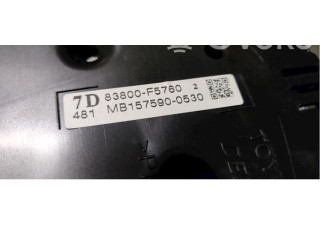 Přístrojová deska Toyota Yaris 2017 83800F5760