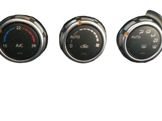 Блок управления климат-контролем Mazda CX-3