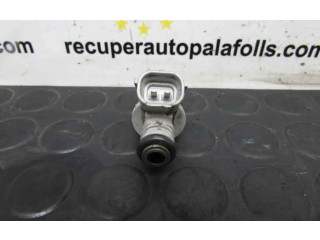 Форсунка MR988977 Mitsubishi Colt CZ3