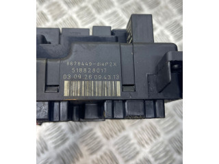 Блок предохранителей 518828017, 8678449 Volvo S60