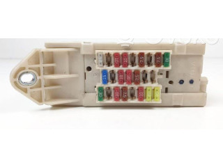 Pojistková skříňka 8273030281 Lexus GS 300 350 430 450H 1999