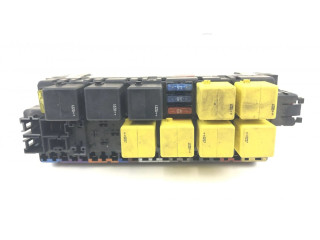 Pojistková skříňka 05045117, A2305454632 Mercedes-Benz SL R230 2002