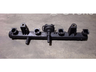 Топливная рампа 030133319   Volkswagen Polo III 6N 6N2 6NF  