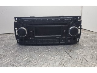 Радио/ проигрыватель CD/DVD / навигация