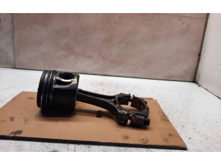 Píst 82L106 Toyota Avensis T250