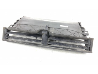 Другая деталь отсека двигателя