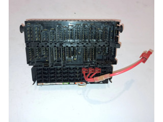 Блок предохранителей  357937039, 7d0937517   Volkswagen Transporter - Caravelle T4    