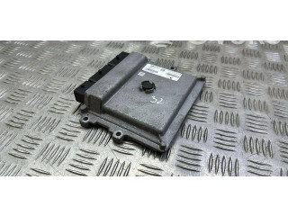 Řídící jednotka 237103008R, 237102806R   Renault Sandero I 2017