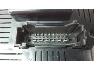 Блок комфорта 8201054129, 19759141   Renault Clio III   