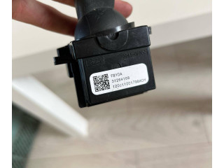 Ручка стеклоочистителей 31264168, 120C1T00179BACH   Volvo V70