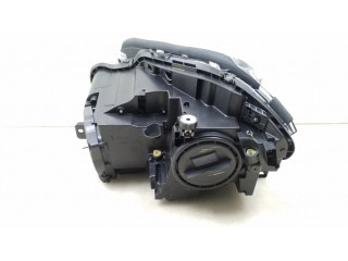 Передняя фара  