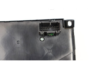 Блок управления климат-контролем 8697155   Volvo V50