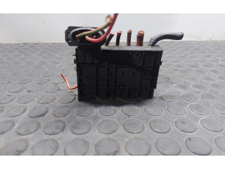 Блок предохранителей 1J0937773   Audi A3 S3 8L    