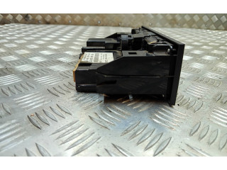 Блок управления климат-контролем 8Z0820043   Audi A2