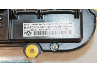 Блок управления климат-контролем 7E5907047B, 5HB01025990   Volkswagen Transporter - Caravelle T5