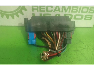 Блок предохранителей 9635519180   Peugeot 306    