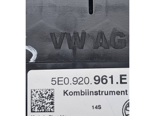 Панель приборов 5E0920961E   Skoda Octavia Mk3 (5E)       