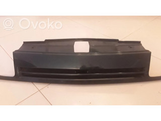 Передняя решётка Citroen Xantia 9608645377