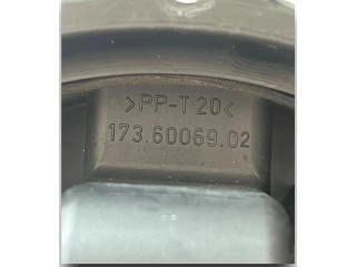 Вентилятор печки 1736006902 Mitsubishi Colt