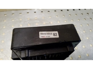 Pojistková skříňka 96821082 Chevrolet Captiva 2007