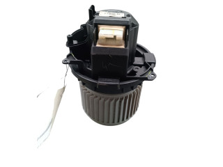 Вентилятор печки    272104788R   Renault Clio V