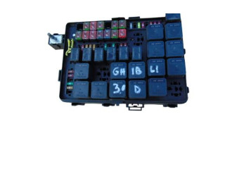 Блок предохранителей 670104651 Maserati Ghibli