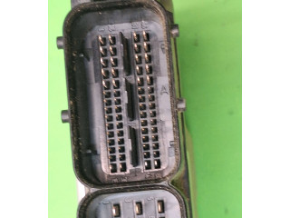 Řídící jednotka 03G906021CG, 0281014073   Volkswagen Caddy 2010