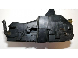 Блок предохранителей 9494210 Volvo XC90