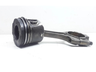  Поршень с шатуном D5244T10   Volvo V70  