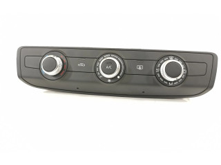 Блок управления климат-контролем 83A820047F Audi A1