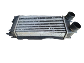 Радиатор интеркулера AV219L440AB   Ford  Fiesta  2009 - 2012 года