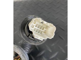 Замок багажника 15270585    Hummer H3  -  года