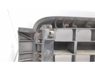 Передняя решётка Nissan Pathfinder R50 1996-2005 года