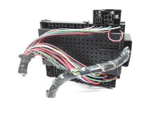 Блок предохранителей 8676284, 8645716 Volvo S80