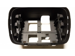 Другая деталь панели