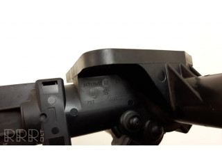 Электрический двигатель для открытия форточки в кузове