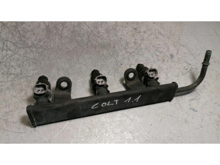 Топливная рампа MR988977 Mitsubishi Colt 1.1