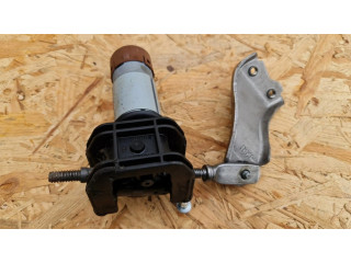 Сиденье управления двигателем