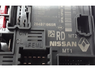 Блок предохранителей 284B71965R Dacia Sandero III