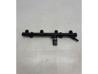 Топливная рампа 06K133681E   Skoda Kodiaq  